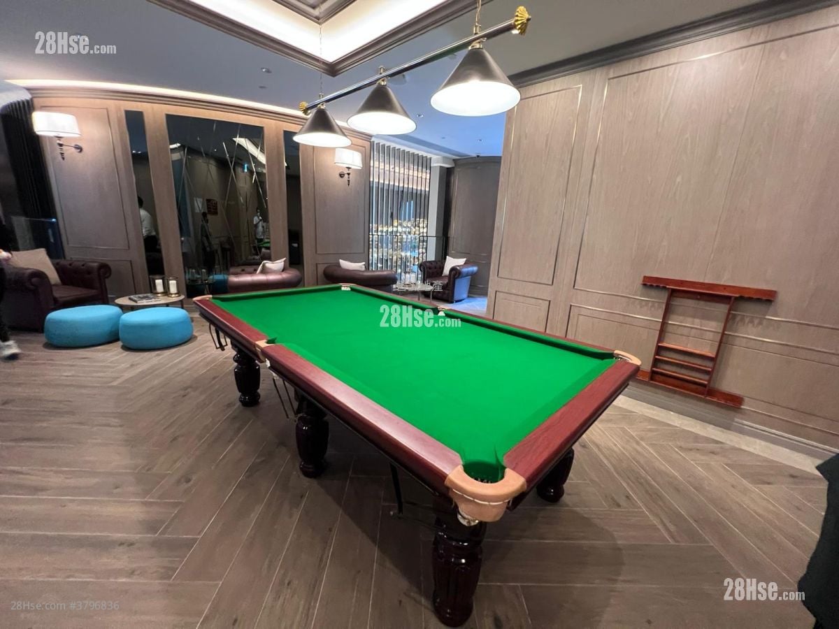 The Royale Sell 1 Bedroom , 1 Bathroom 292 ft²