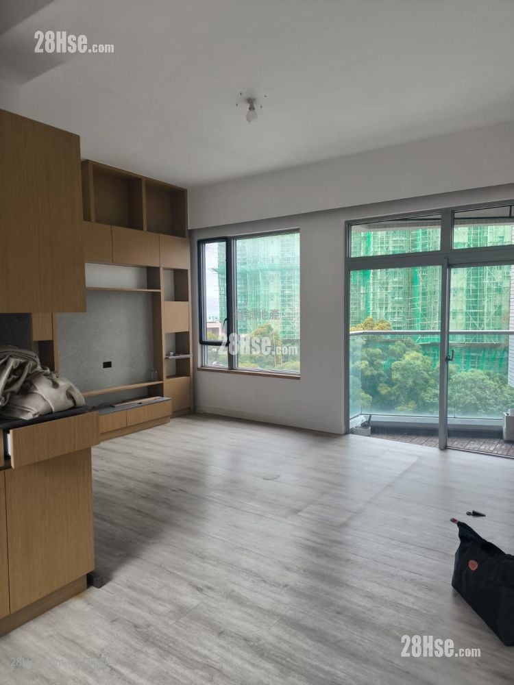 South Crest Rental 3 Bedrooms , 2 Bathrooms 928 ft²