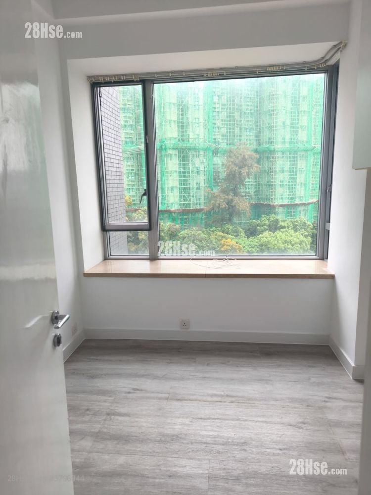 South Crest Rental 3 Bedrooms , 2 Bathrooms 928 ft²