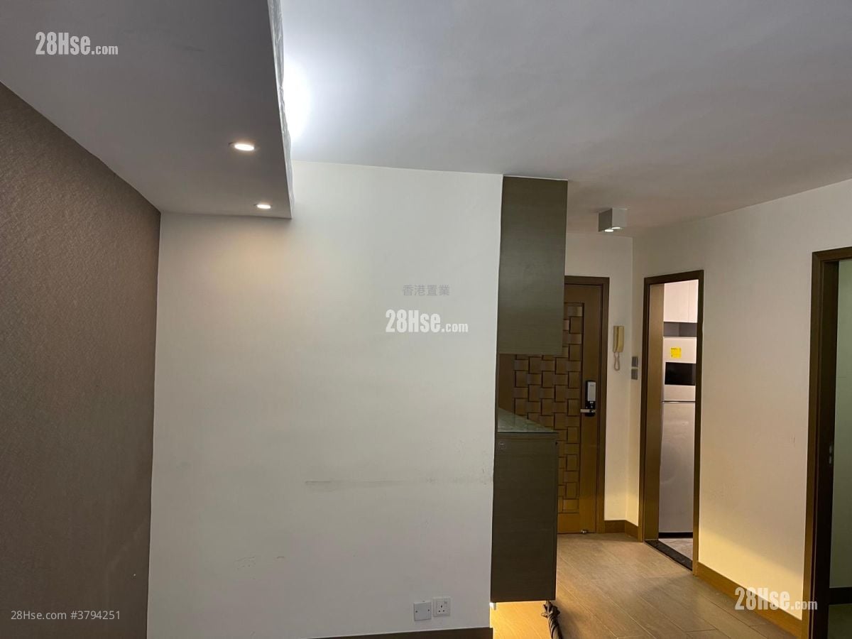 Mei Foo Sun Chuen Sell 2 Bedrooms 412 ft²