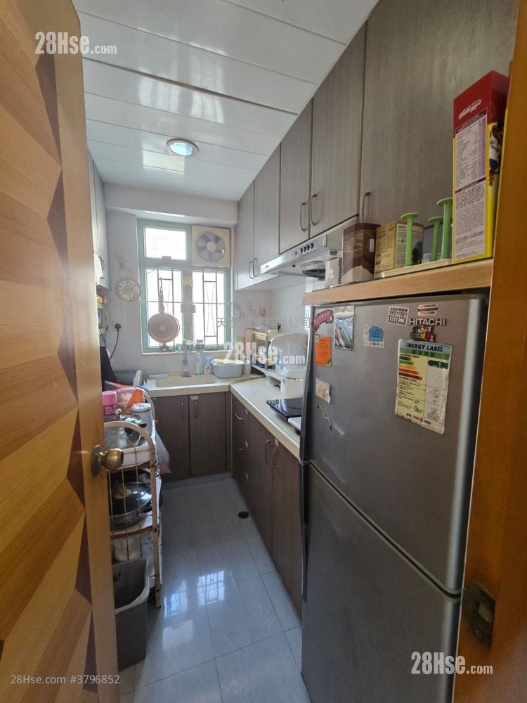 定安大厦 售盘 3 房 , 2 浴室 461 平方尺