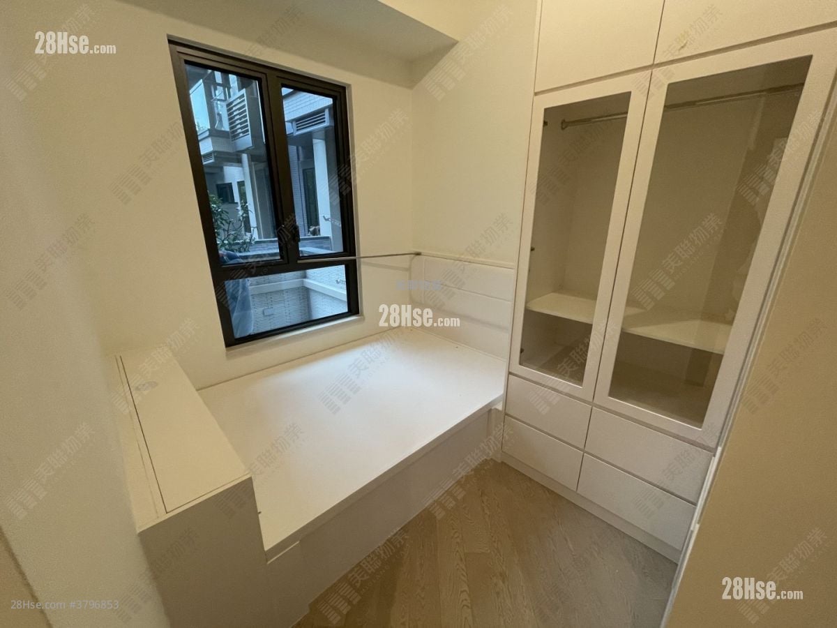 Wetland Seasons Park Sell 3 Bedrooms , 2 Bathrooms 550 ft²