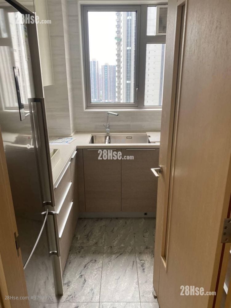 全城滙 售盘 3 房 , 2 浴室 769 平方尺