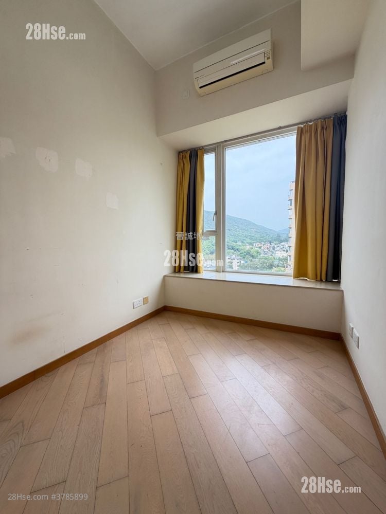 Avignon Rental 5+ Bedrooms , 4 Bathrooms 1,272 ft²