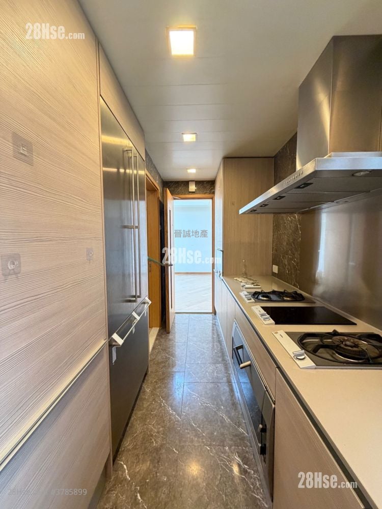 Avignon Rental 5+ Bedrooms , 4 Bathrooms 1,272 ft²