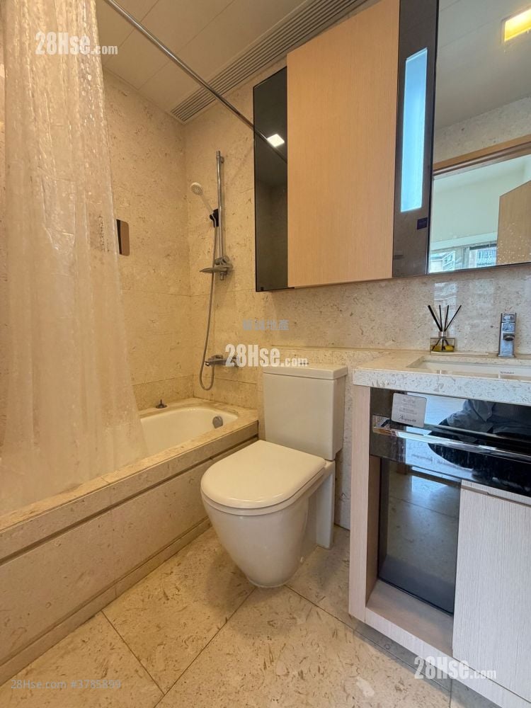 Avignon Rental 5+ Bedrooms , 4 Bathrooms 1,272 ft²