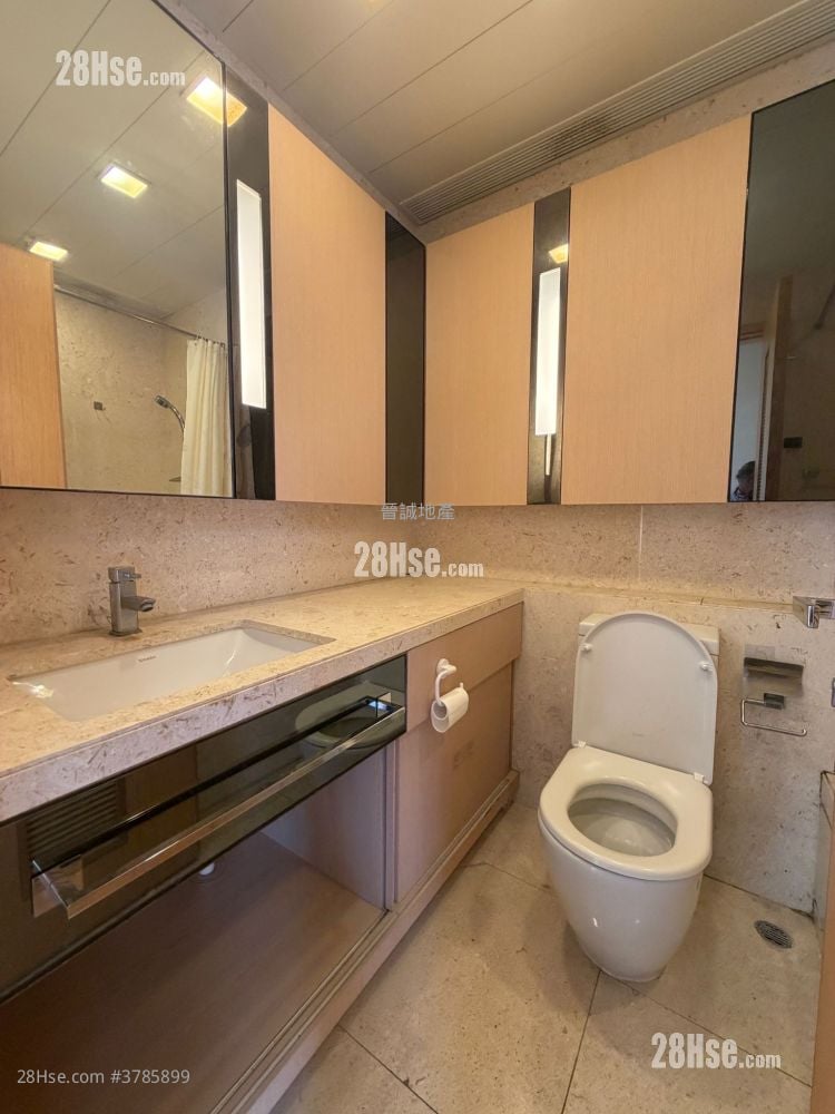 Avignon Rental 5+ Bedrooms , 4 Bathrooms 1,272 ft²