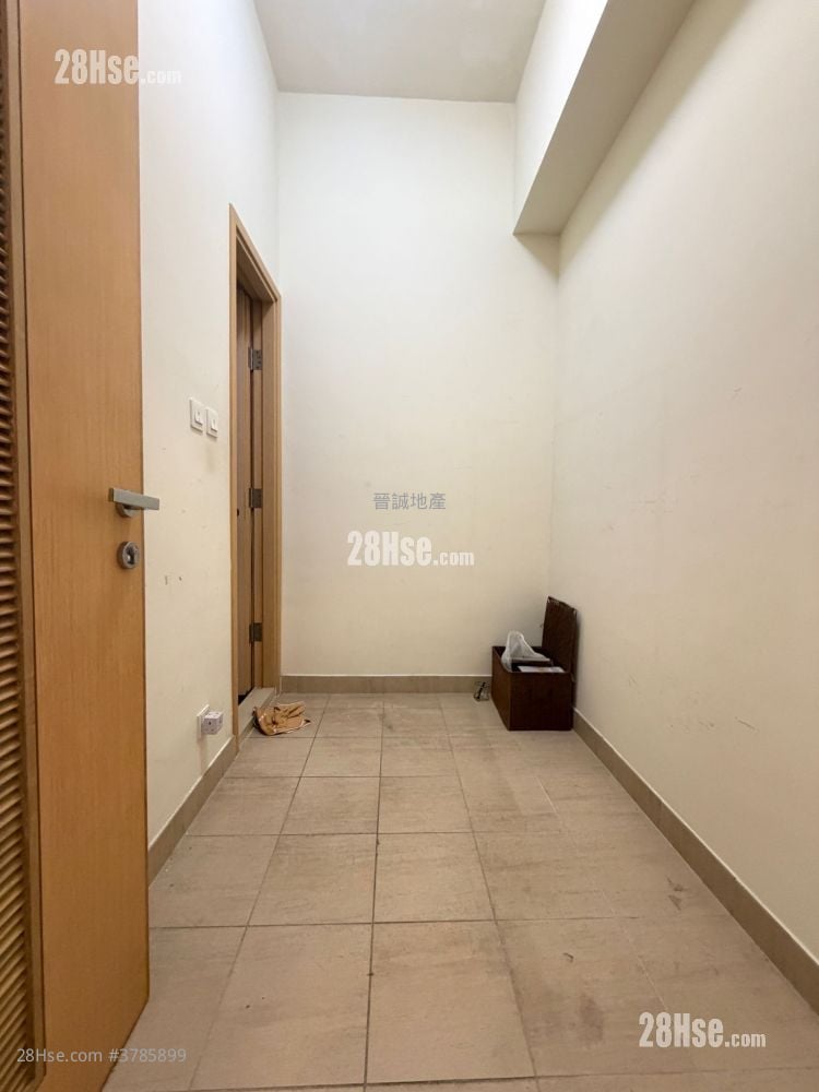 Avignon Rental 5+ Bedrooms , 4 Bathrooms 1,272 ft²