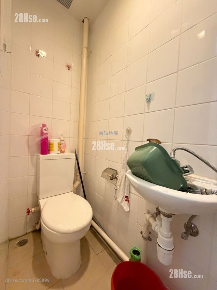 Avignon Rental 5+ Bedrooms , 4 Bathrooms 1,272 ft²