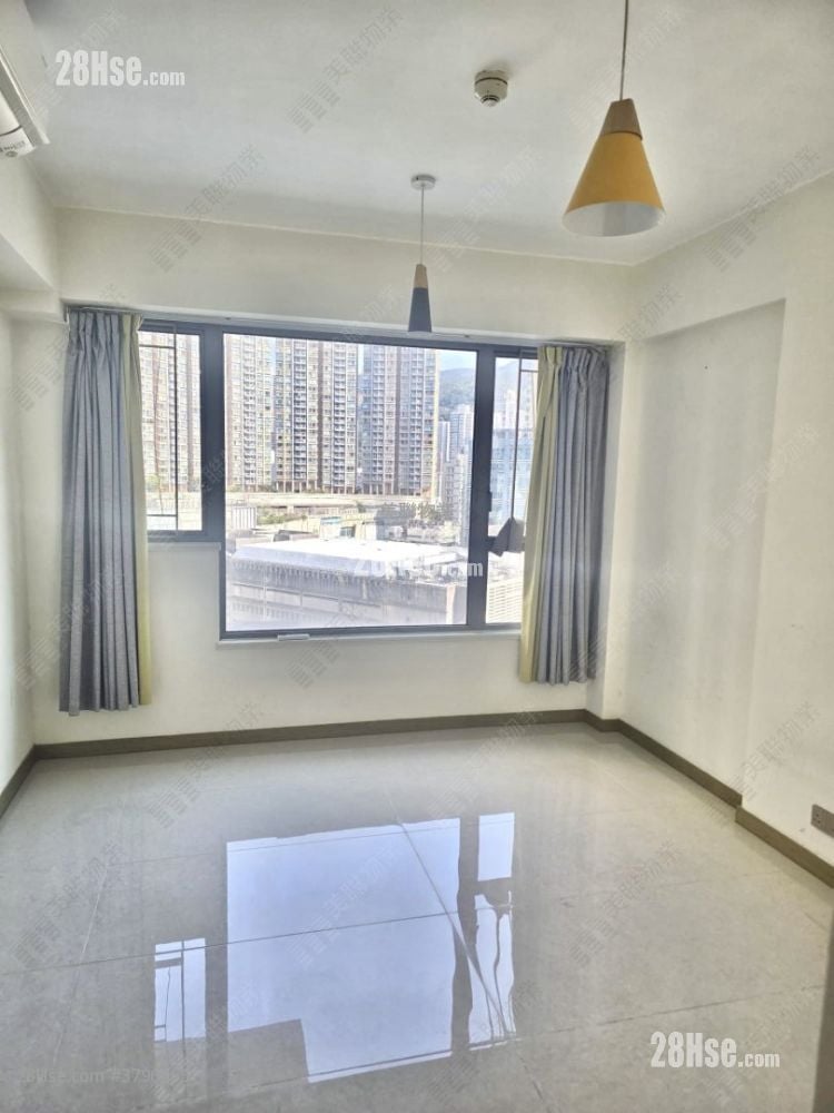 Aurora Rental 1 Bathroom 218 ft²