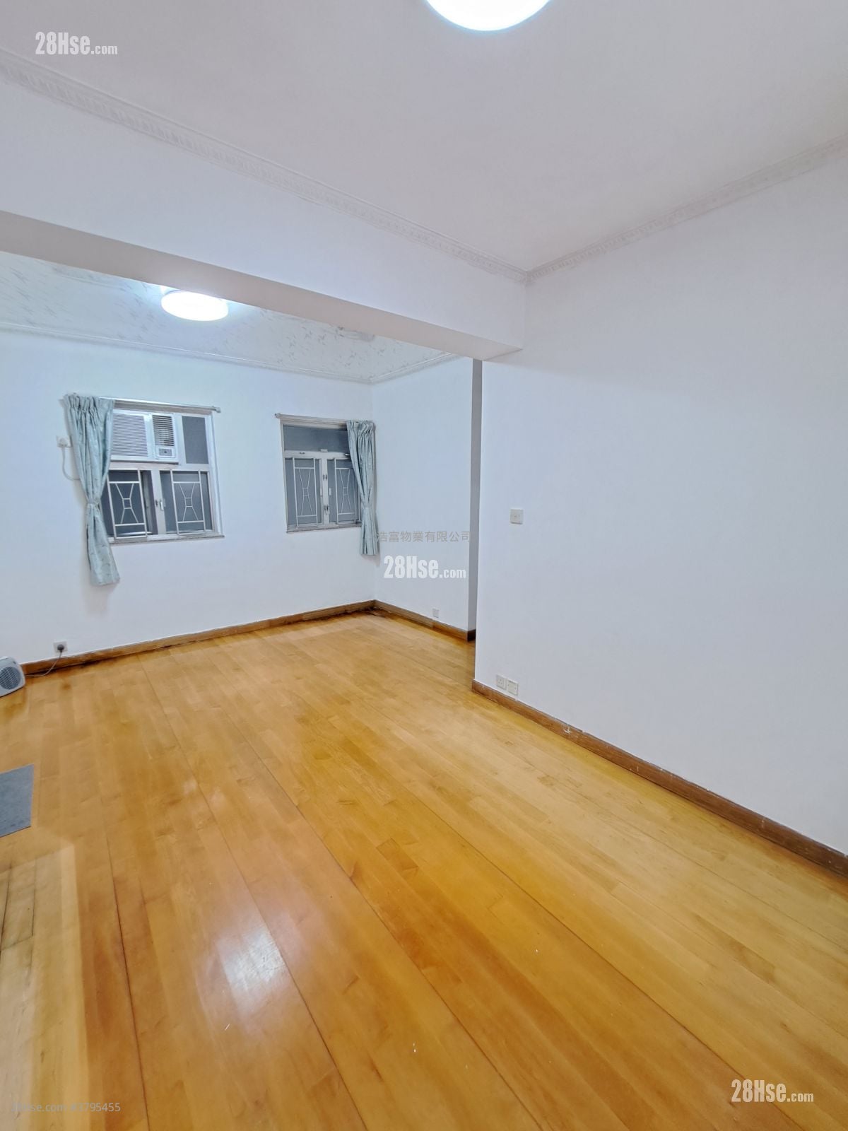 Sunway Gardens Sell 2 Bedrooms , 1 Bathroom 570 ft²