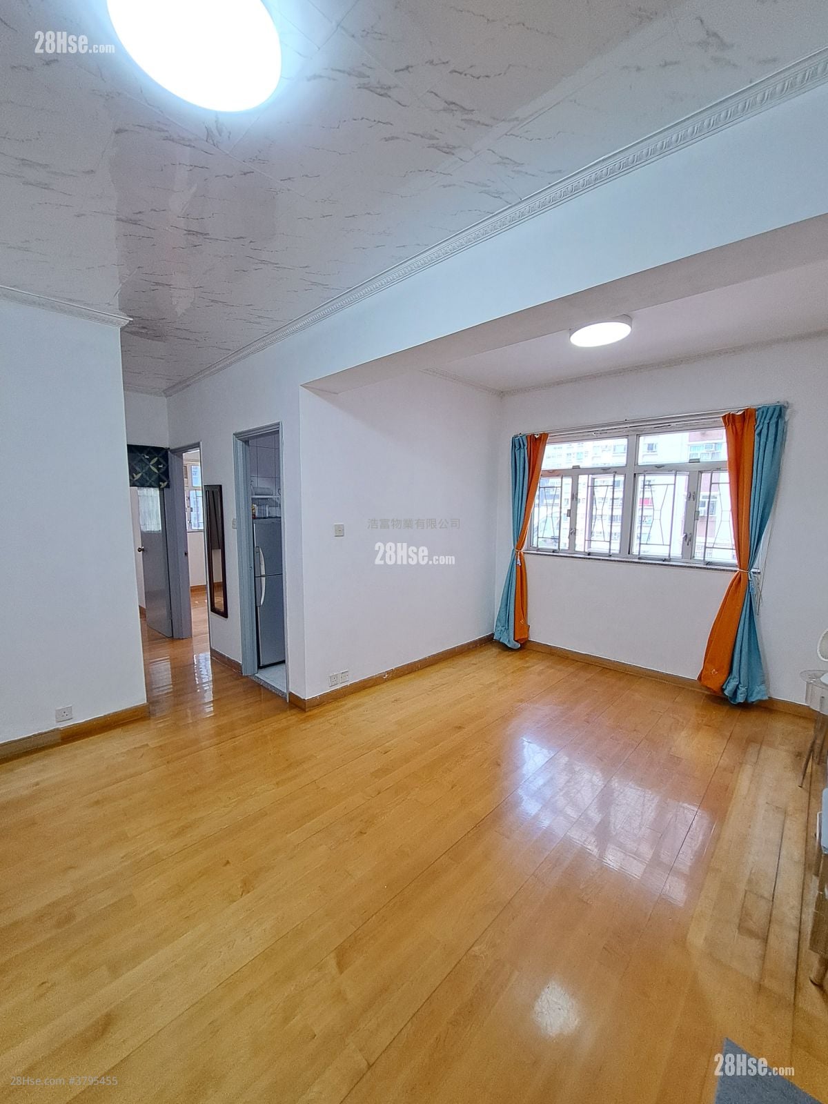 Sunway Gardens Sell 2 Bedrooms , 1 Bathroom 570 ft²