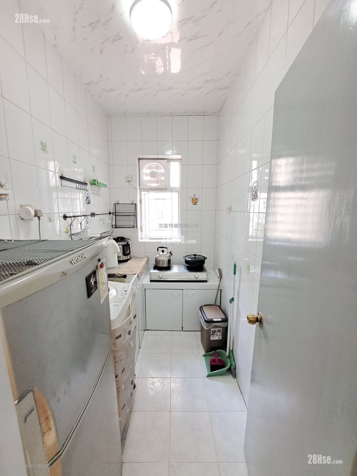 Sunway Gardens Sell 2 Bedrooms , 1 Bathroom 570 ft²