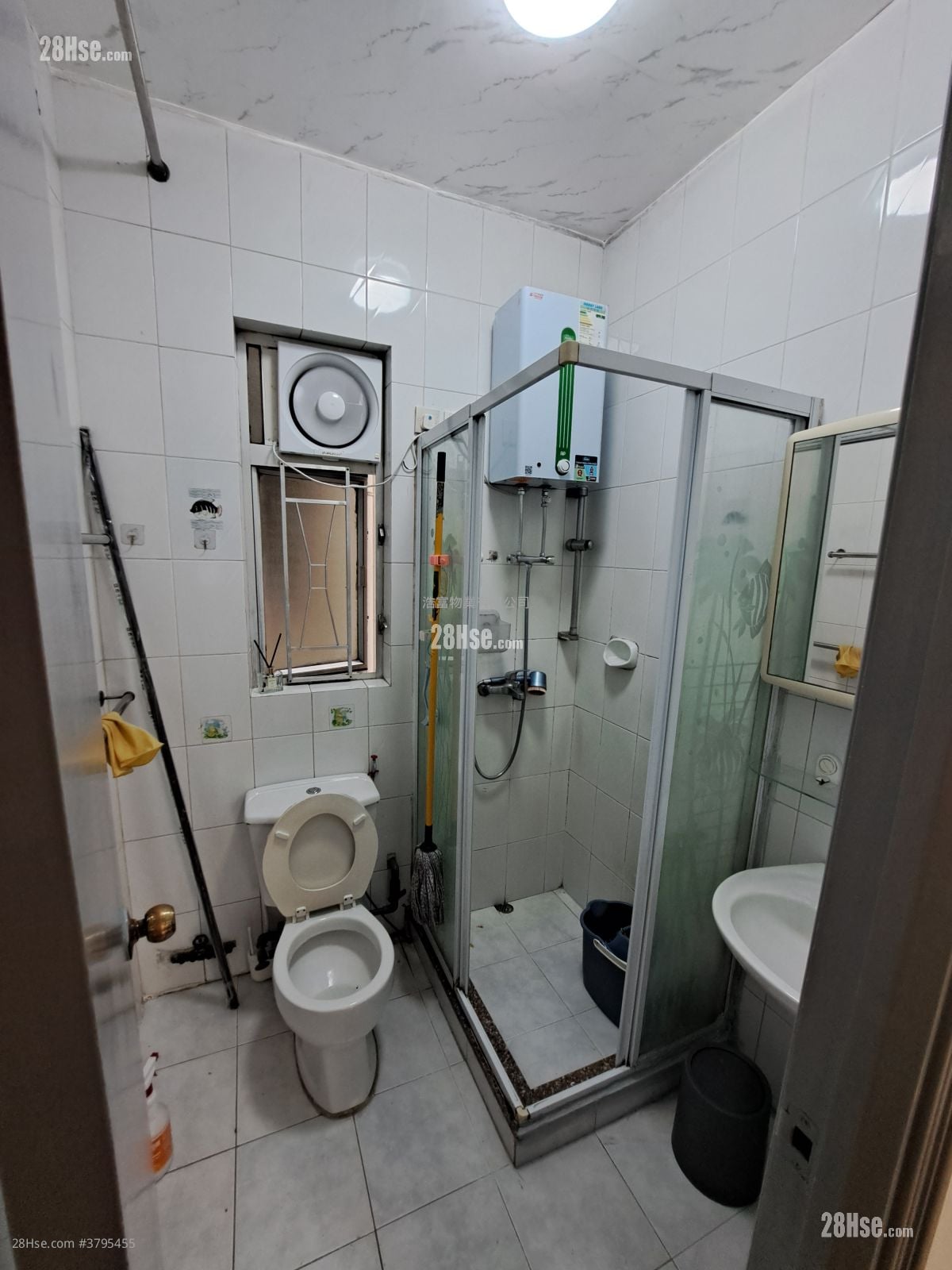 Sunway Gardens Sell 2 Bedrooms , 1 Bathroom 570 ft²