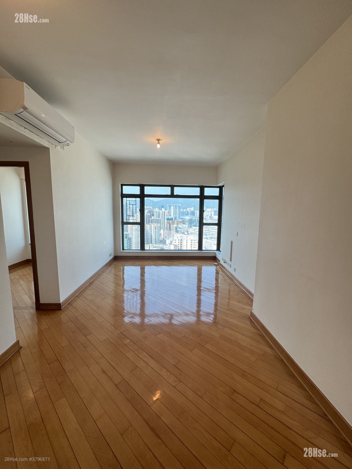 半岛豪庭 售盘 2 房 , 1 浴室 563 平方尺