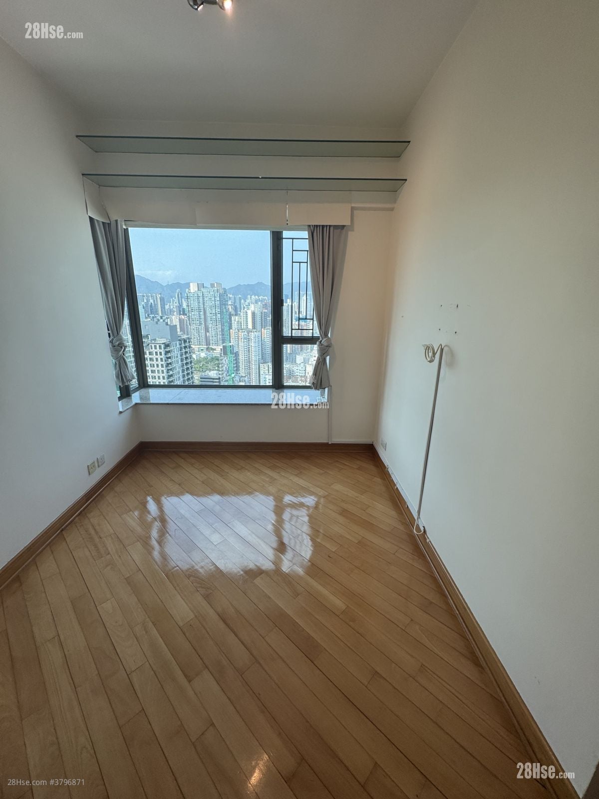 半岛豪庭 售盘 2 房 , 1 浴室 563 平方尺