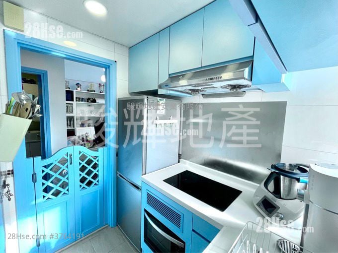 时尚华庭 售盘 1 房 , 1 浴室 335 平方尺