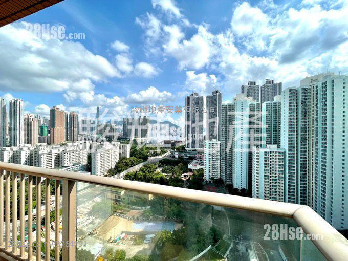 时尚华庭 售盘 1 房 , 1 浴室 335 平方尺