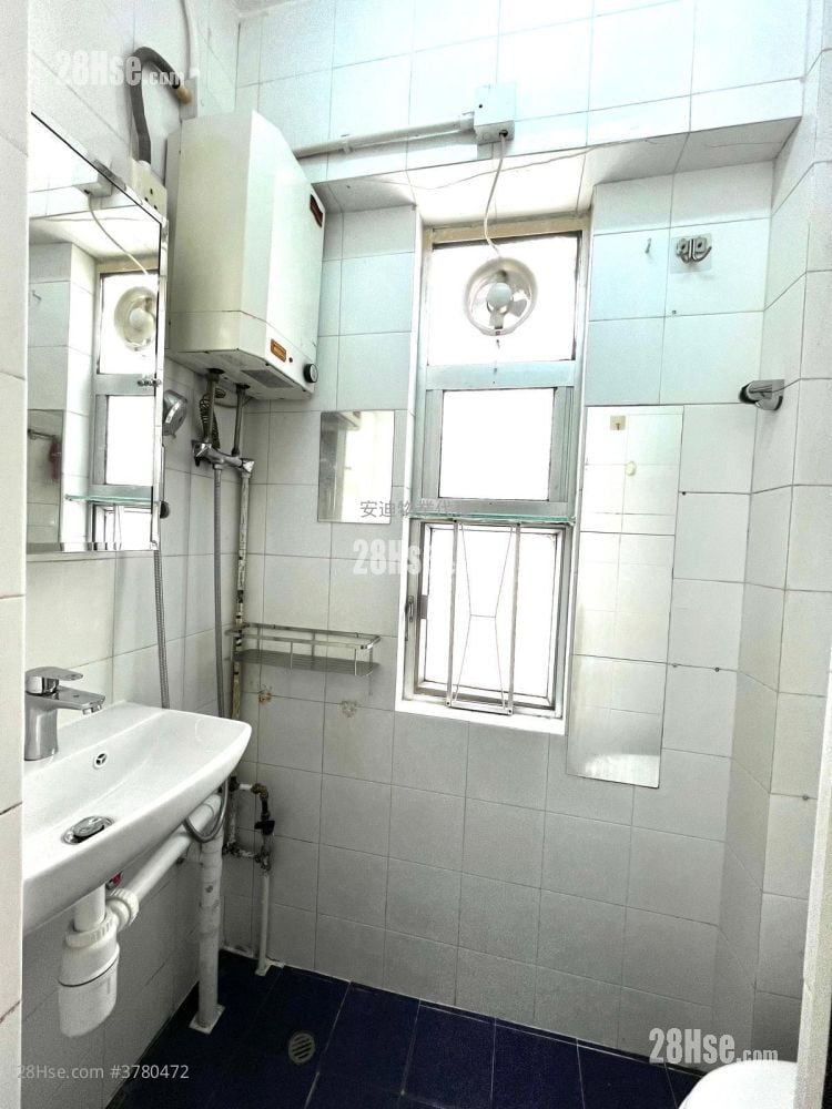 Wah Mei Building Rental Studio , 1 Bathroom 150 ft²