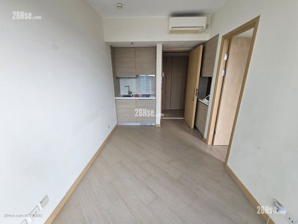 Commune Modern Sell 1 Bedroom , 1 Bathroom 294 ft²