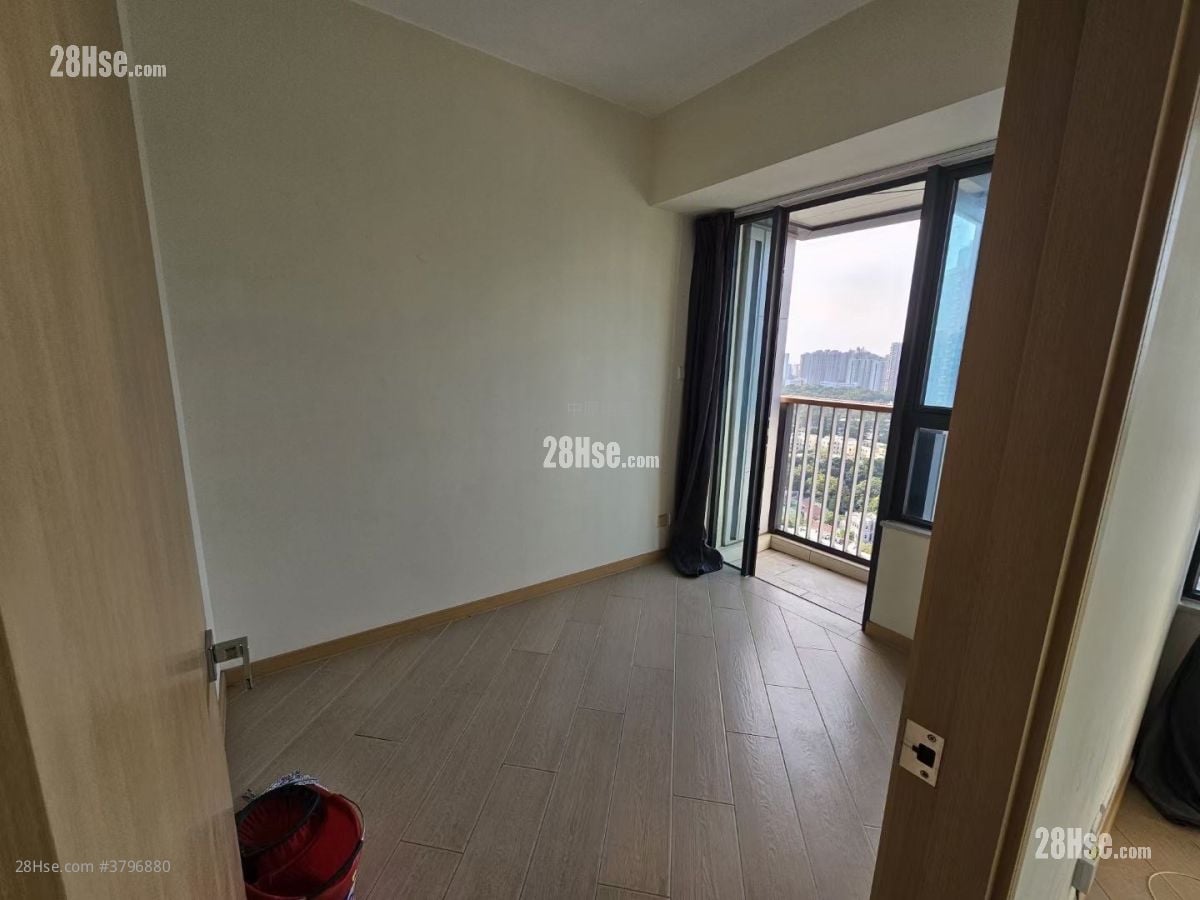 Commune Modern Sell 1 Bedroom , 1 Bathroom 294 ft²