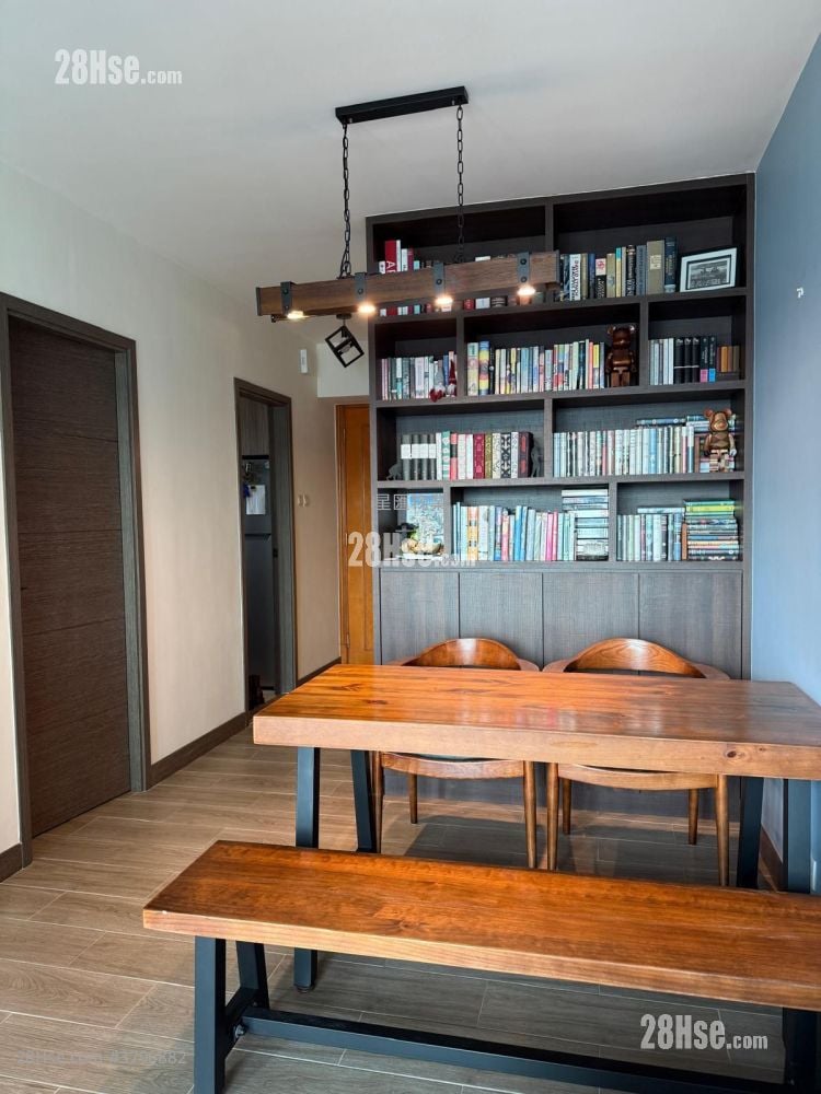 Sky Tower Sell 2 Bedrooms , 1 Bathroom 454 ft²