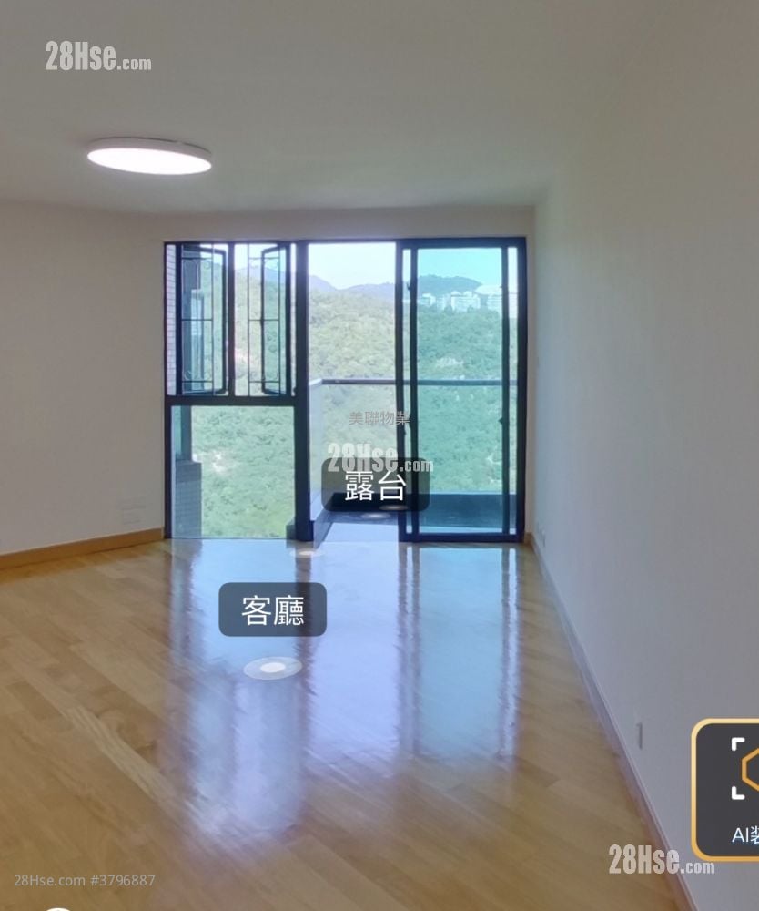 living room: Royal Ascot Sell 3 Bedrooms , 2 Bathrooms 974 ft²