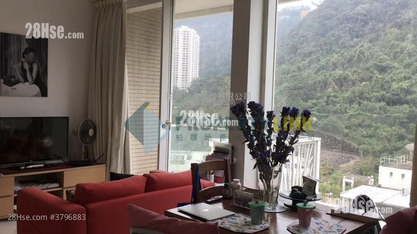 Conduit 18 Sell 3 Bedrooms , 2 Bathrooms 920 ft²