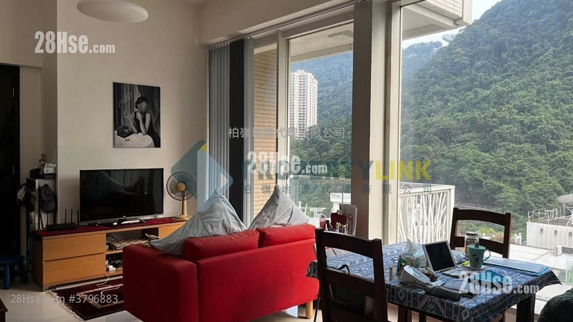 Conduit 18 Sell 3 Bedrooms , 2 Bathrooms 920 ft²