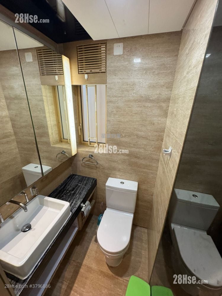 Harbour Place Rental 3 Bedrooms , 2 Bathrooms 590 ft²