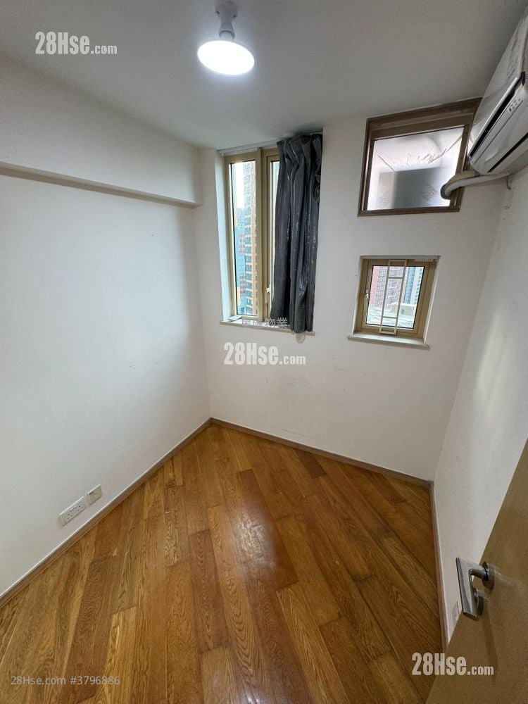 Harbour Place Rental 3 Bedrooms , 2 Bathrooms 590 ft²