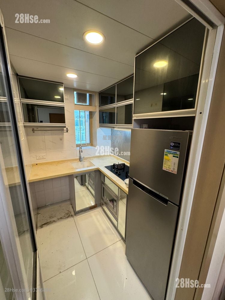 Harbour Place Rental 3 Bedrooms , 2 Bathrooms 590 ft²