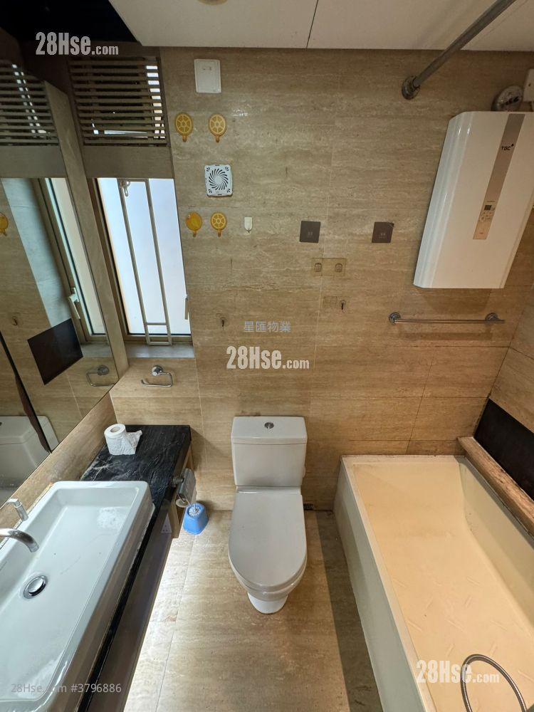 Harbour Place Rental 3 Bedrooms , 2 Bathrooms 590 ft²