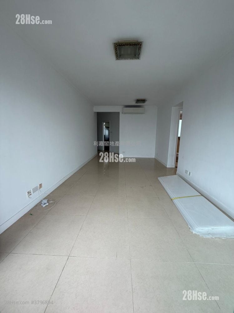 The Victoria Towers Rental 3 Bedrooms , 2 Bathrooms 791 ft²