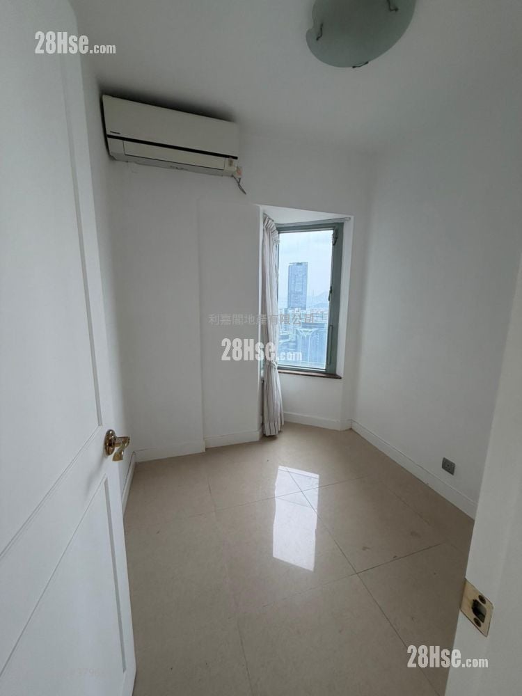 The Victoria Towers Rental 3 Bedrooms , 2 Bathrooms 791 ft²