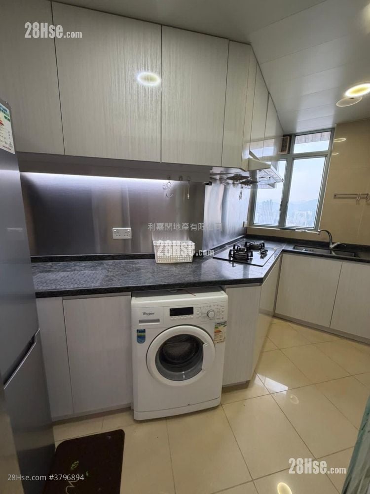 The Victoria Towers Rental 3 Bedrooms , 2 Bathrooms 791 ft²