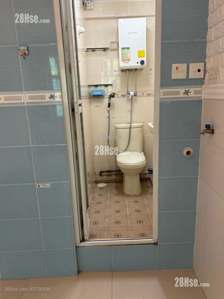 兴达大厦 租盘 170 平方尺