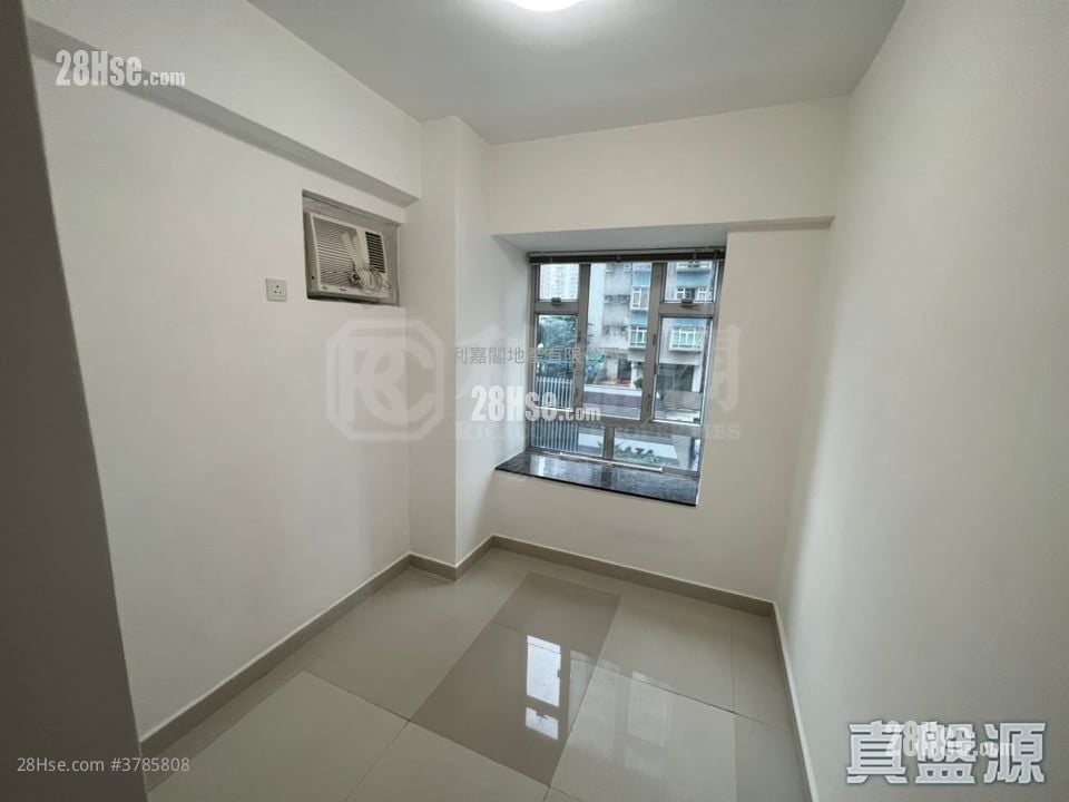 Trend Plaza Sell 2 Bedrooms , 1 Bathroom 325 ft²