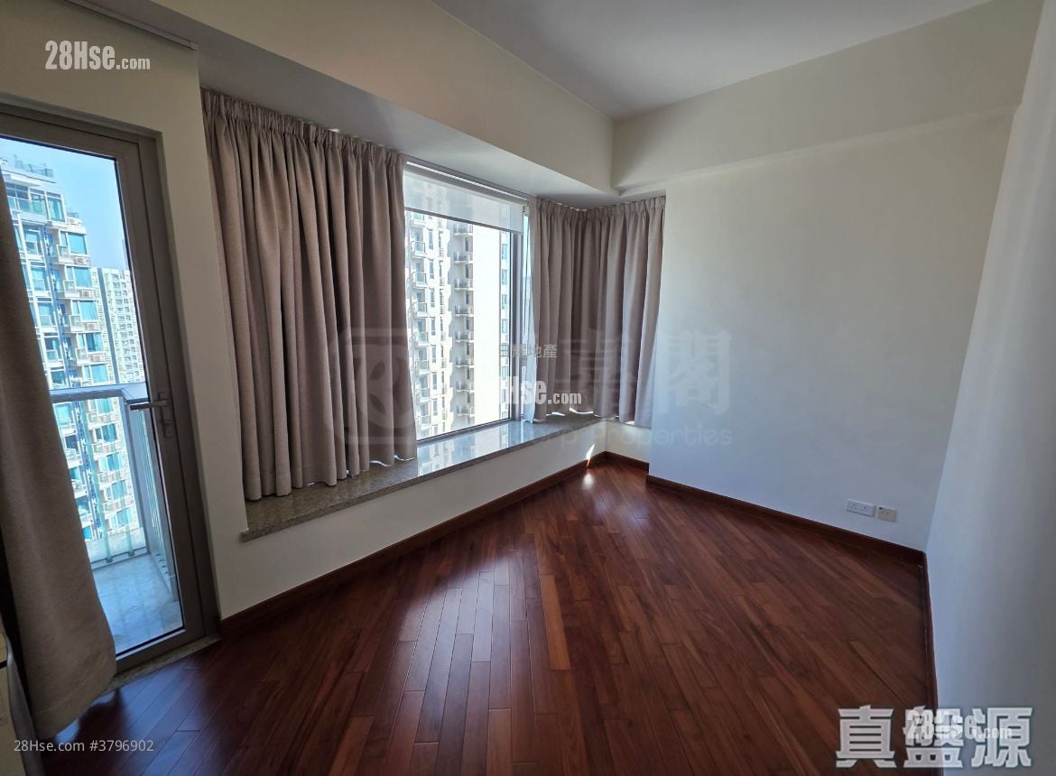 The Avenue Rental 2 Bedrooms , 2 Bathrooms 760 ft²