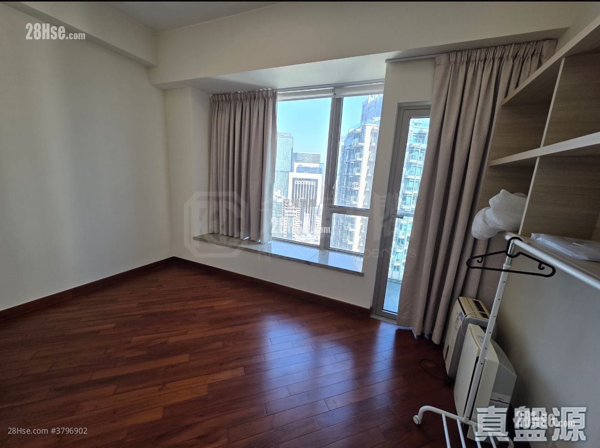 The Avenue Rental 2 Bedrooms , 2 Bathrooms 760 ft²