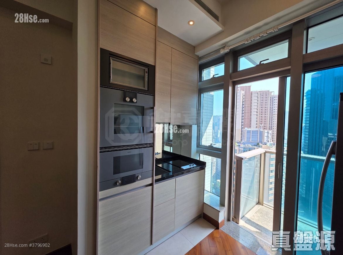 The Avenue Rental 2 Bedrooms , 2 Bathrooms 760 ft²