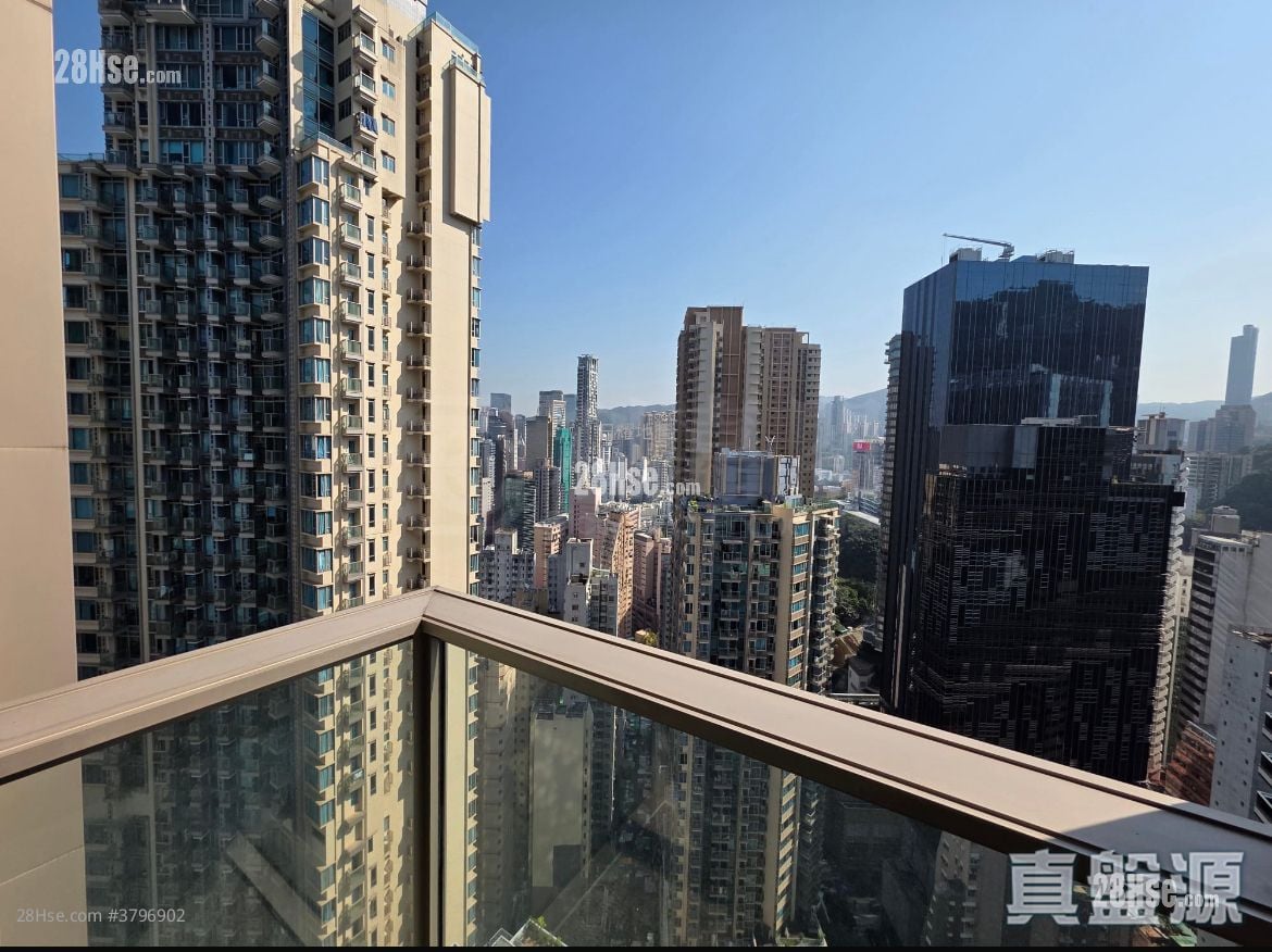 The Avenue Rental 2 Bedrooms , 2 Bathrooms 760 ft²