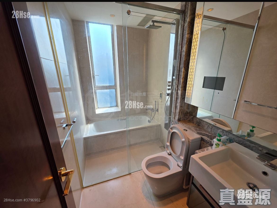 The Avenue Rental 2 Bedrooms , 2 Bathrooms 760 ft²