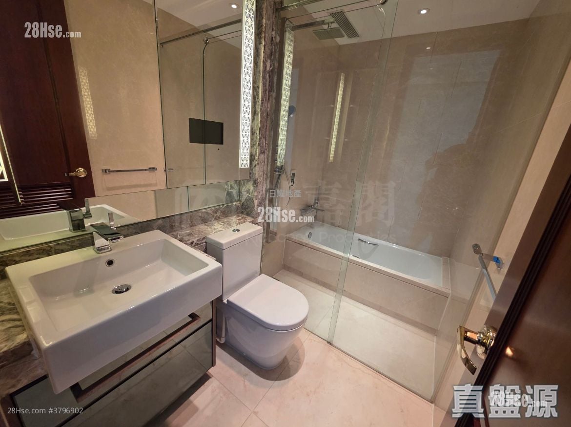 The Avenue Rental 2 Bedrooms , 2 Bathrooms 760 ft²