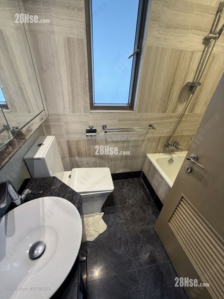 Residence 228 Sell 3 Bedrooms 543 ft²