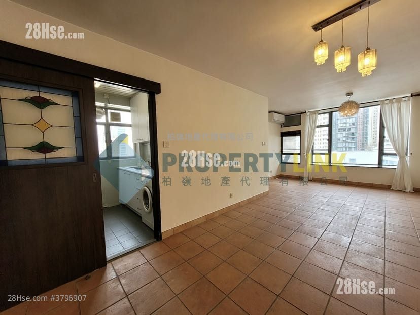 Hollywood Terrace Sell 2 Bedrooms , 1 Bathroom 615 ft²