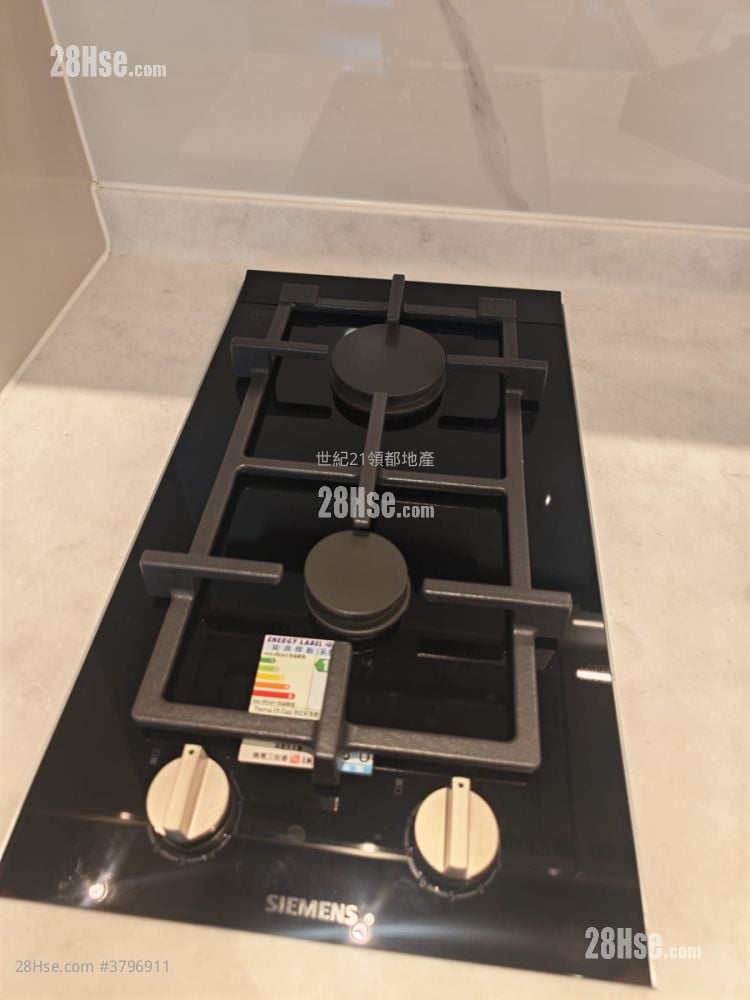 Gold Coast Bay Rental 1 Bedroom , 1 Bathroom 312 ft²