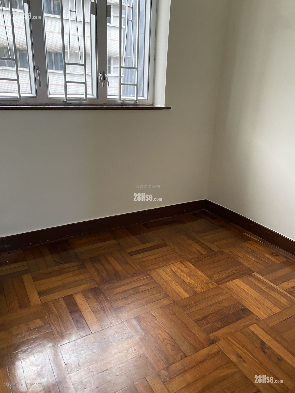 鸿辉大厦 租盘 2 房 , 1 浴室 335 平方尺