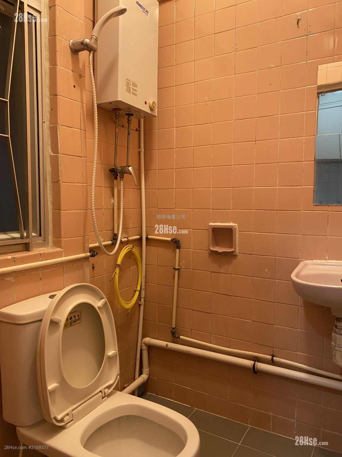 鸿辉大厦 租盘 2 房 , 1 浴室 335 平方尺