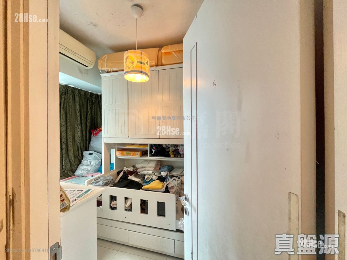 Le Prime Of Le Prestige Sell 4 Bedrooms , 3 Bathrooms 985 ft²